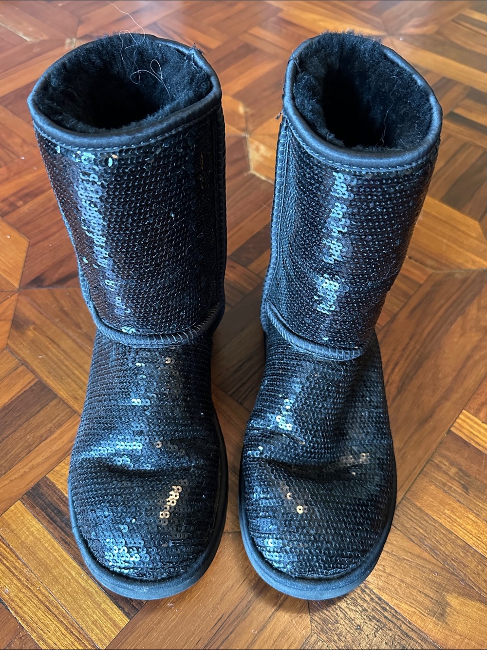 UGG Classic Short Sequin Black Boots Size 7
